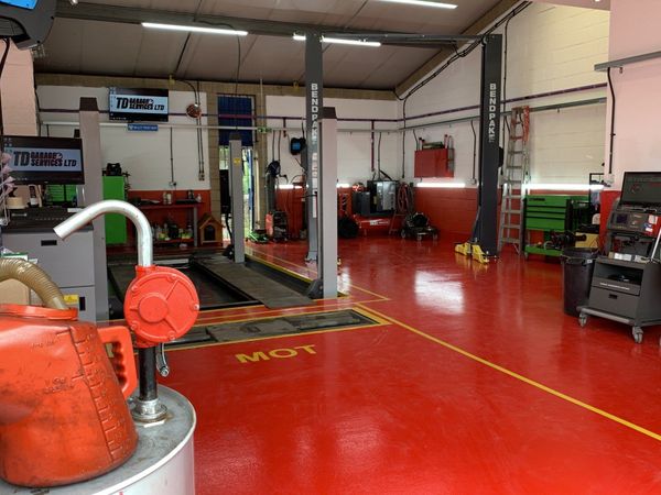 T D Garage Services in Bristol