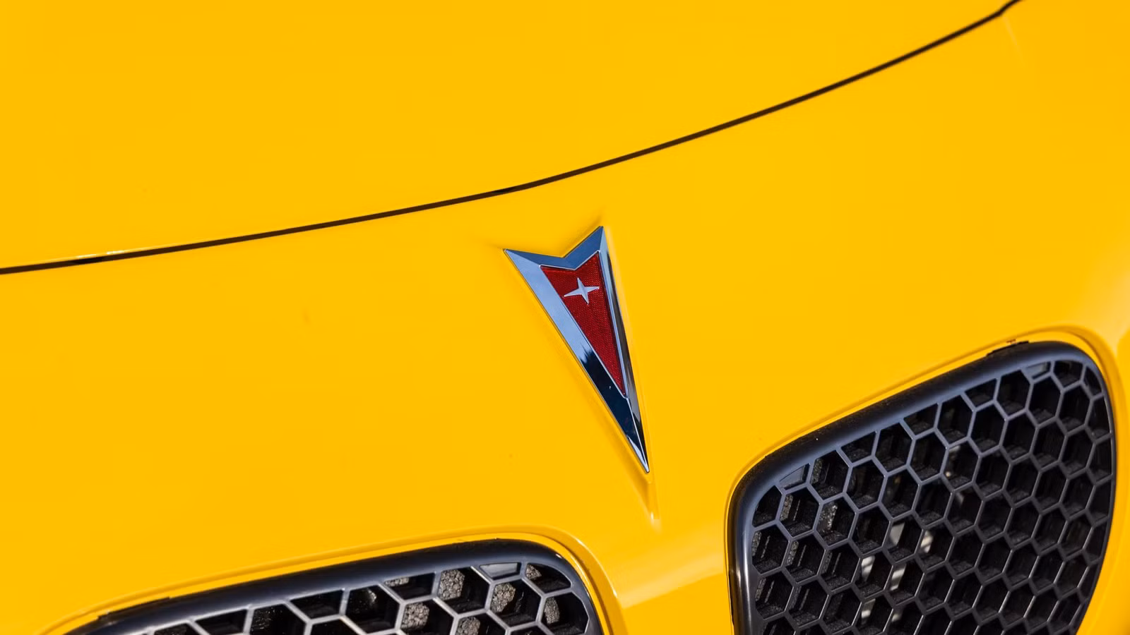 Pontiac Solstice GXP: The Forgotten Sports Car Worth Buying