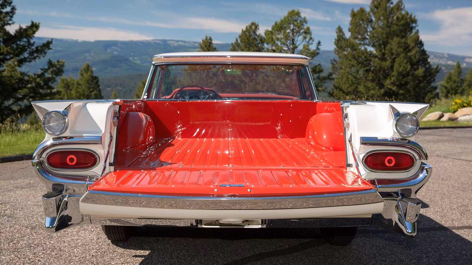 The One-Of-One Pontiac Ute GM Built From The Parts Bin And Buried