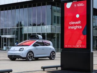 cleveR Insights: a mobile platform to collect and analyse urban data in real time