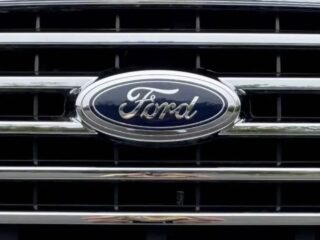 Ford's AI Experiment Failed — So It's Bringing Back the 'Gray Beards'