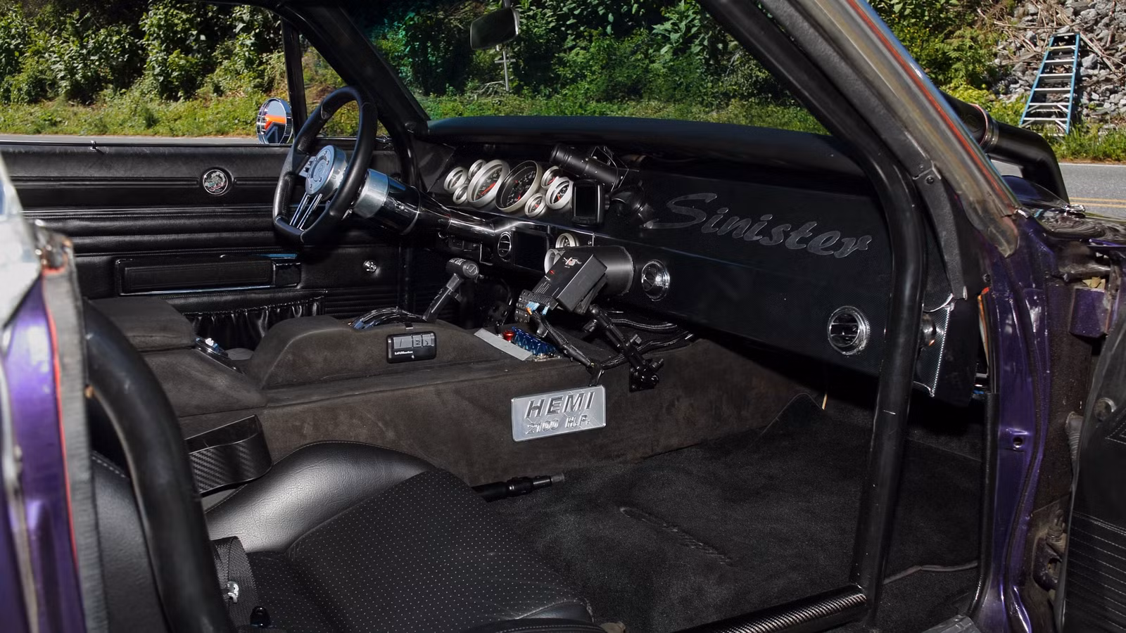 This Daytona-Style Dodge Charger Packs A 1,100-HP Surprise
