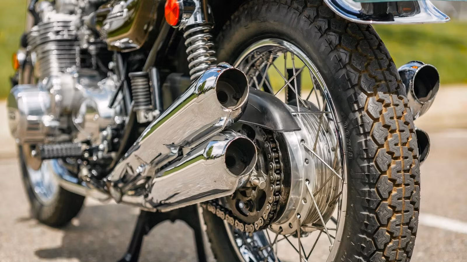 Kawasaki Disguised Its Secret Superbike In Honda Paint To Beat The CB750