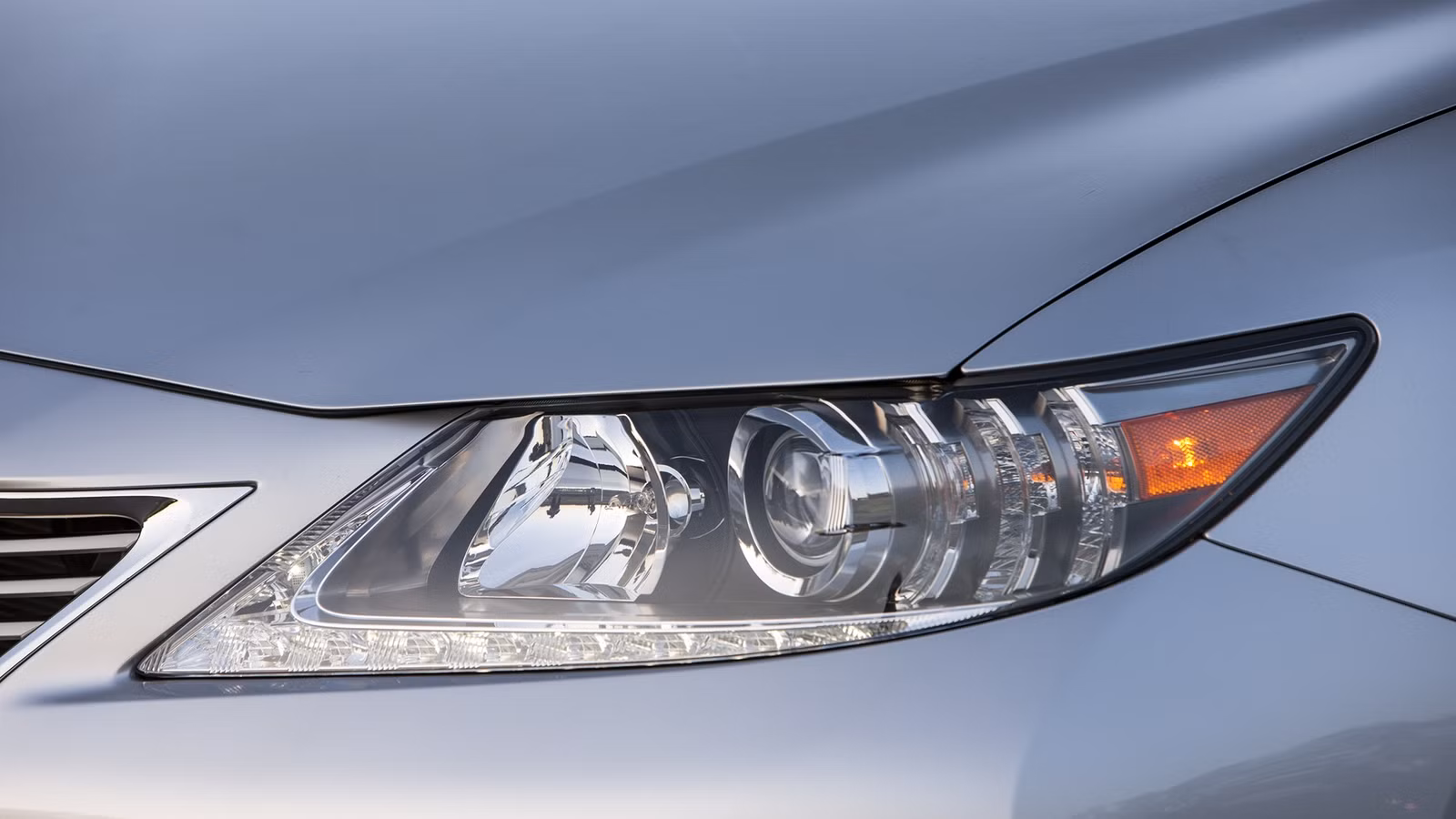 The Luxury Sedan With Camry Reliability And German Sport Sedan Pace