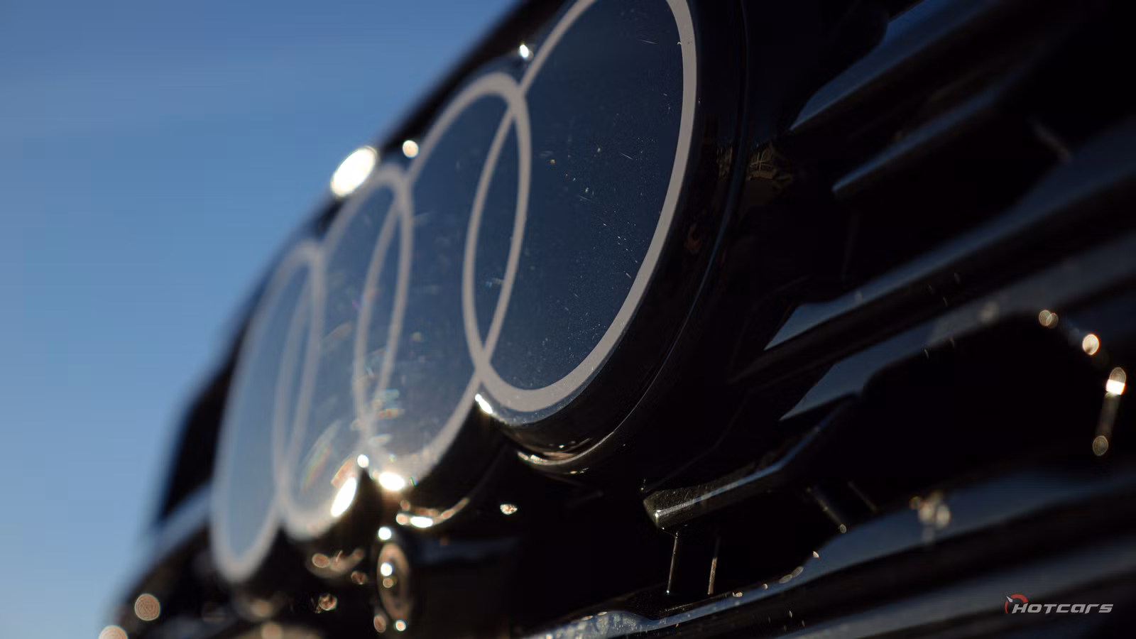 10 Discontinued Sedans Enthusiasts Refuse to Forget