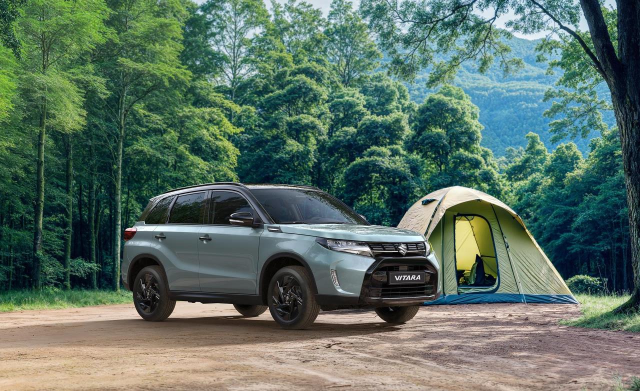 Black is the colour Kuro Special Editions for Vitara and SCross Hybrid models