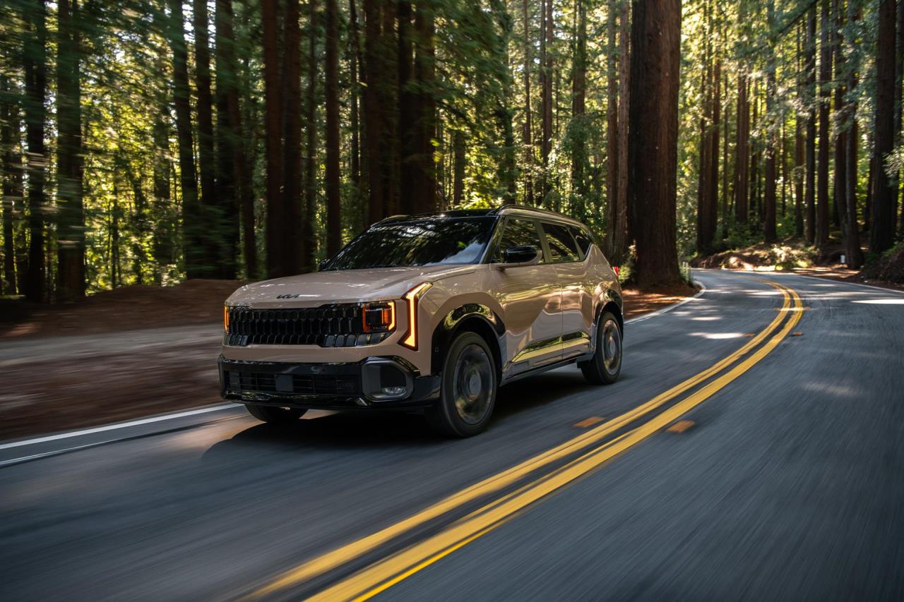 Creative Campaign for the allnew 2027 Kia Seltos entry SUV proves good things do come in small packa