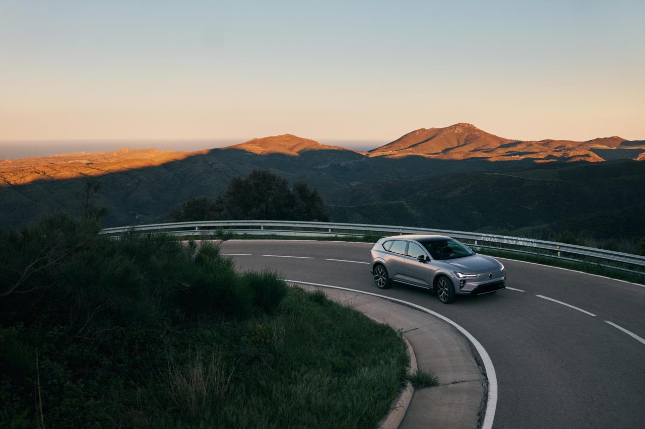 EPA certifies higher estimated range for 2027 Volvo EX60 P10 AWD, now up to 330 miles