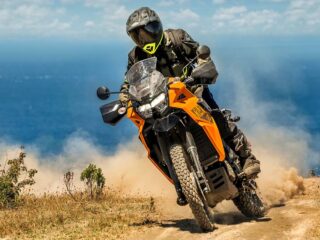 The 652cc Kawasaki ADV That Outlasts Ténéré And KTM Rivals For Thousands Less