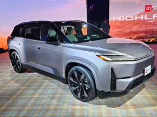 Toyota Is Delaying The 2027 Electric Highlander—And Surging Hybrid Sales Are The Reason