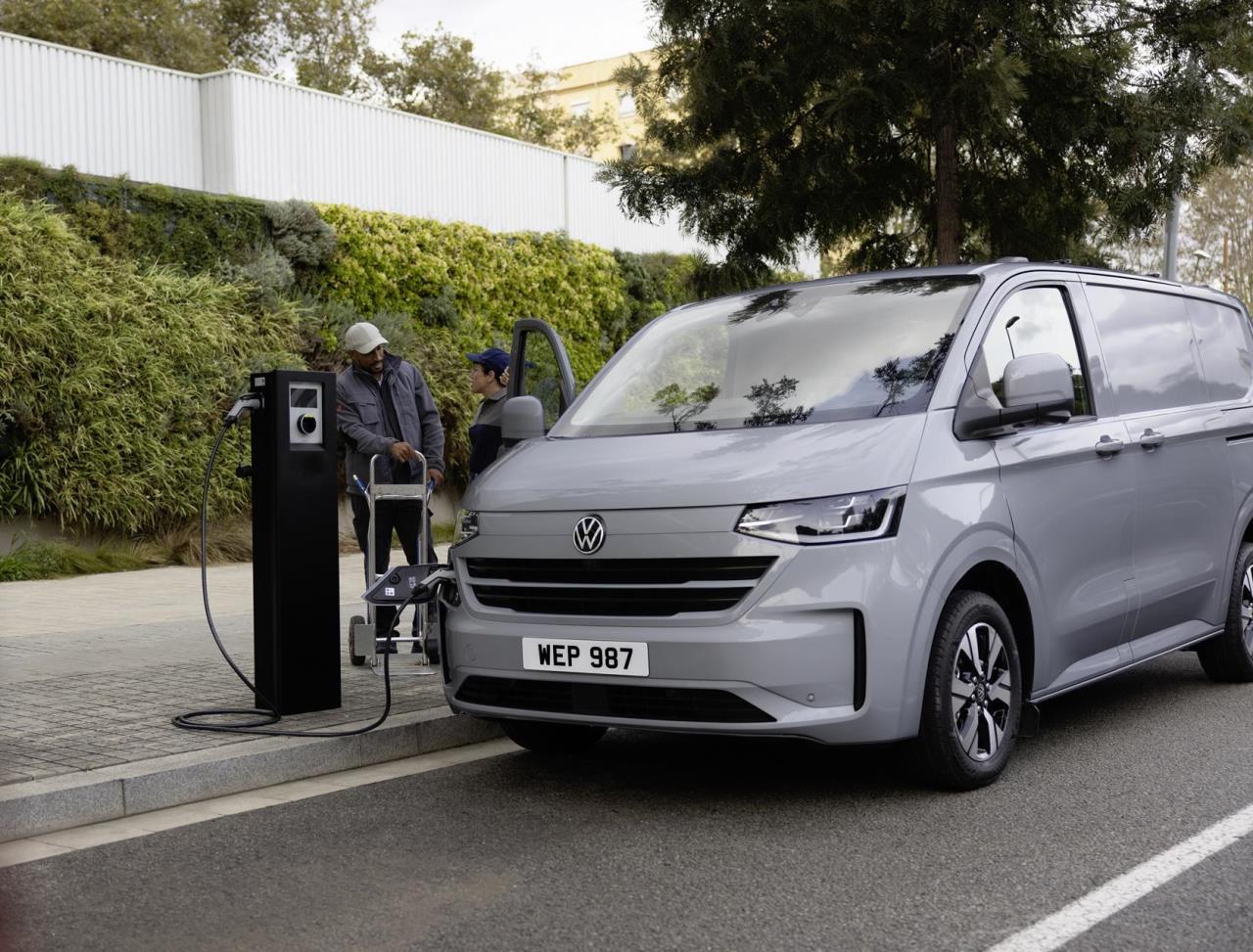Volkswagen Commercial Vehicles introduces first plugin hybrid Transporter to the lineup