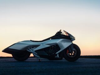Why BMW Chose An Inline-Six To Challenge Honda's 40-Year Gold Wing Formula