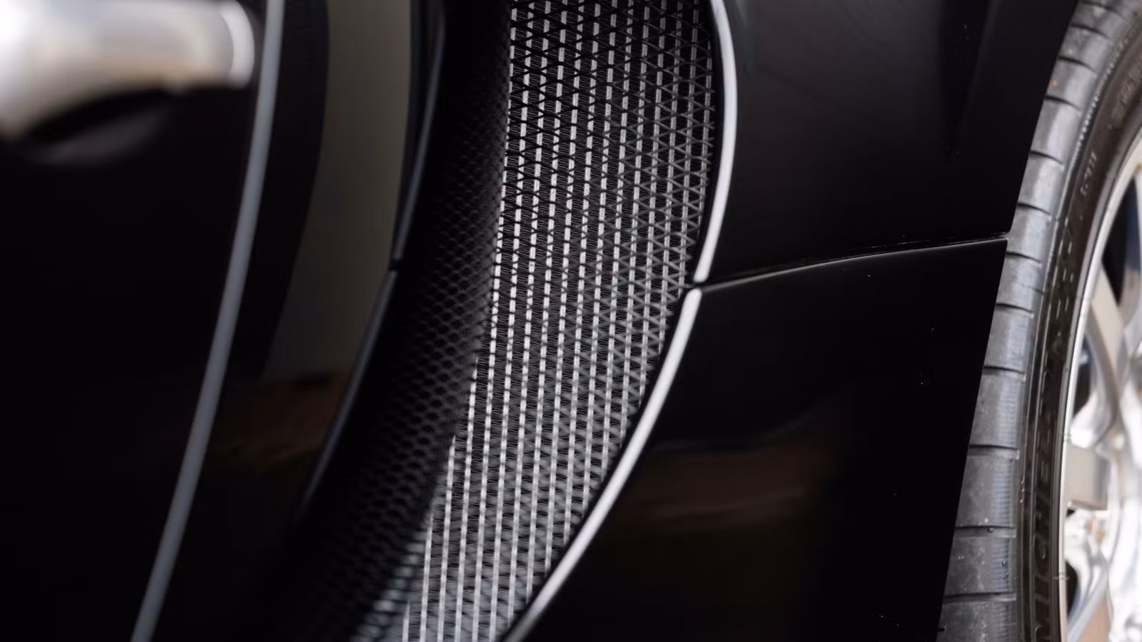 The First Production Car To Break 800 Pound-Feet Of Torque