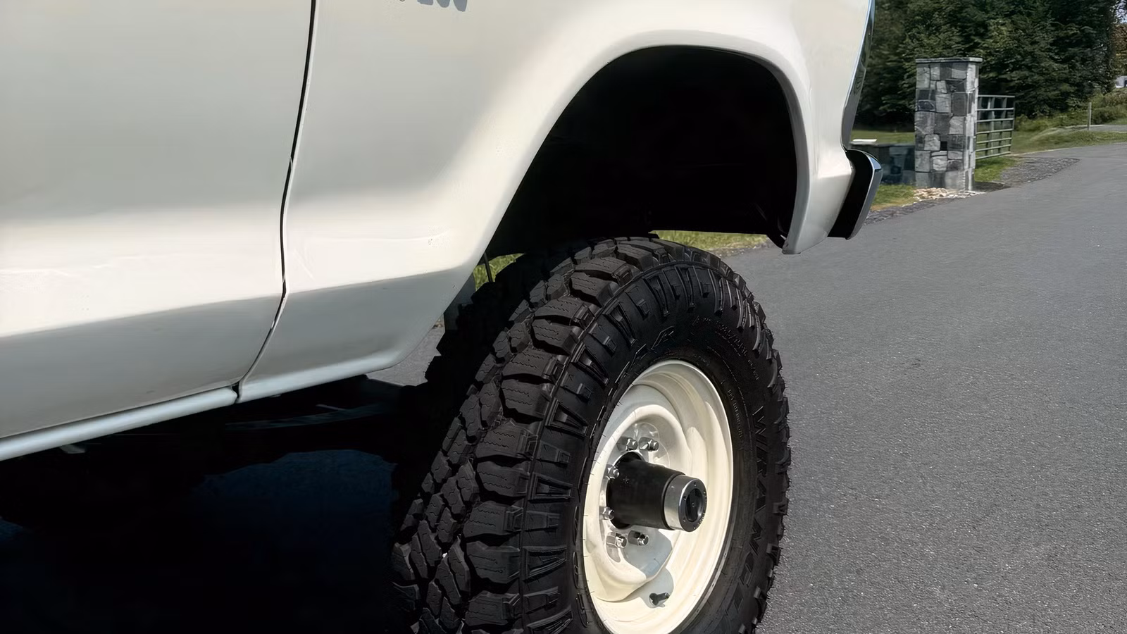 The Ford 4x4 That Sits Five Inches Taller Because Of One Engineering Quirk