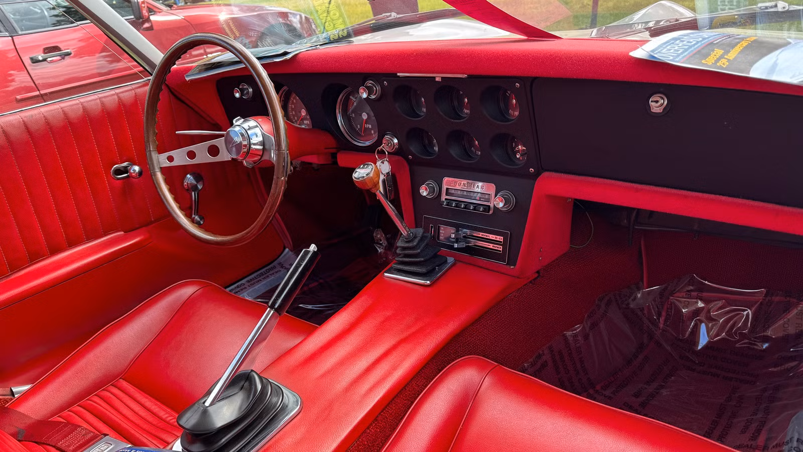 The Corvette's Signature Styling Is Actually A Totally Ripoff Of A Pontiac Concept Car