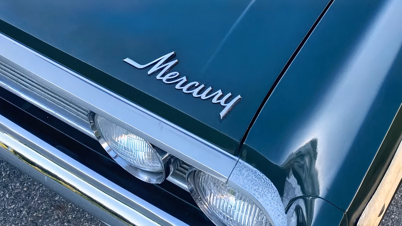 The Nine-Passenger Wood-Paneled Wagon Hiding 378 lb-ft Of Muscle-Car Torque