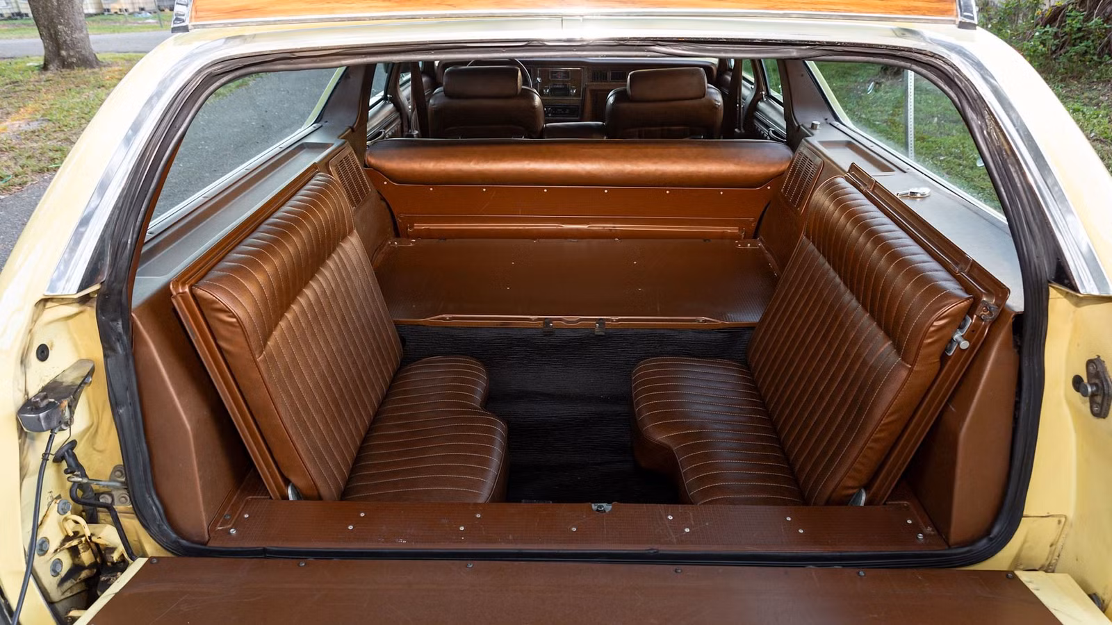The Wood-Paneled Mercury That Inherited Lincoln's 460 At The Worst Possible Moment