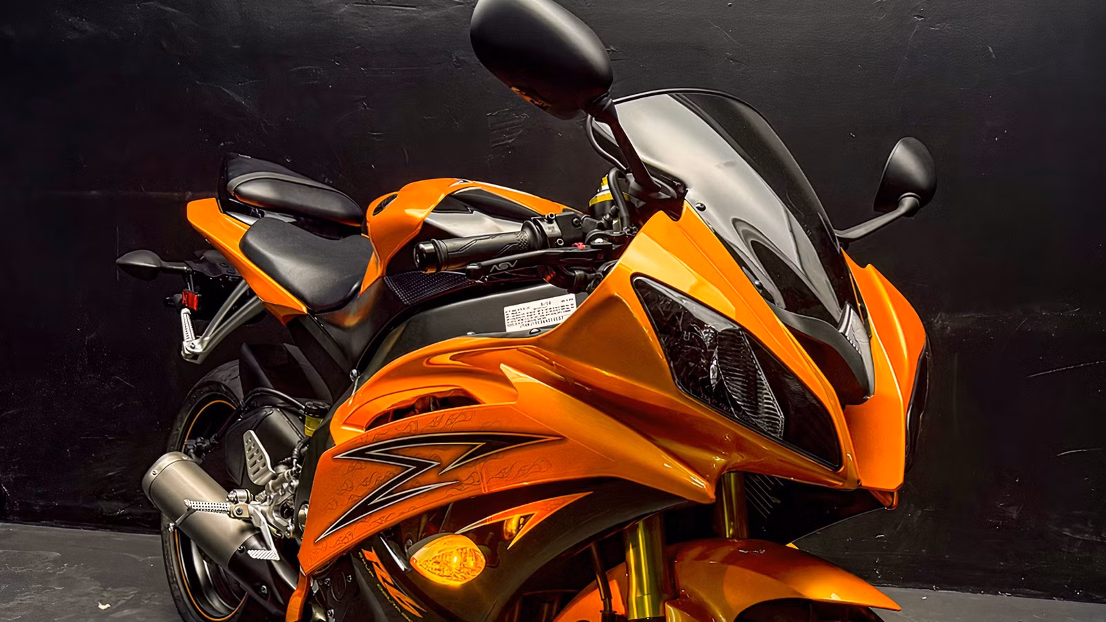 First Ride-By-Wire Production Motorcycle: 2006 Yamaha YZF-R6