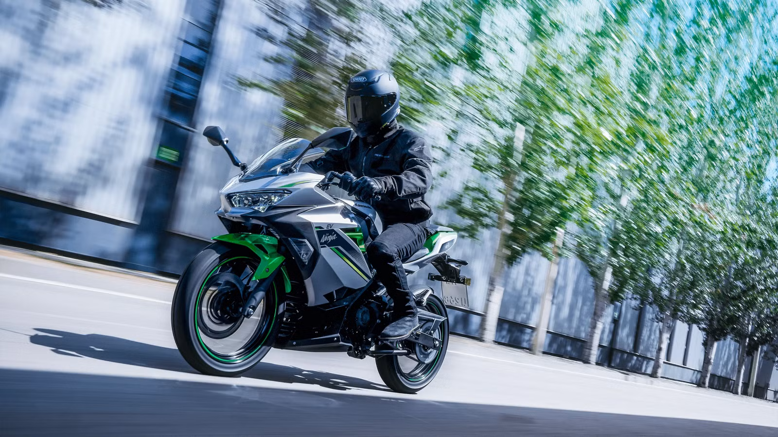 2027 Kawasaki Ninja e-1 ABS Brings Real Performance to Electric Commuting