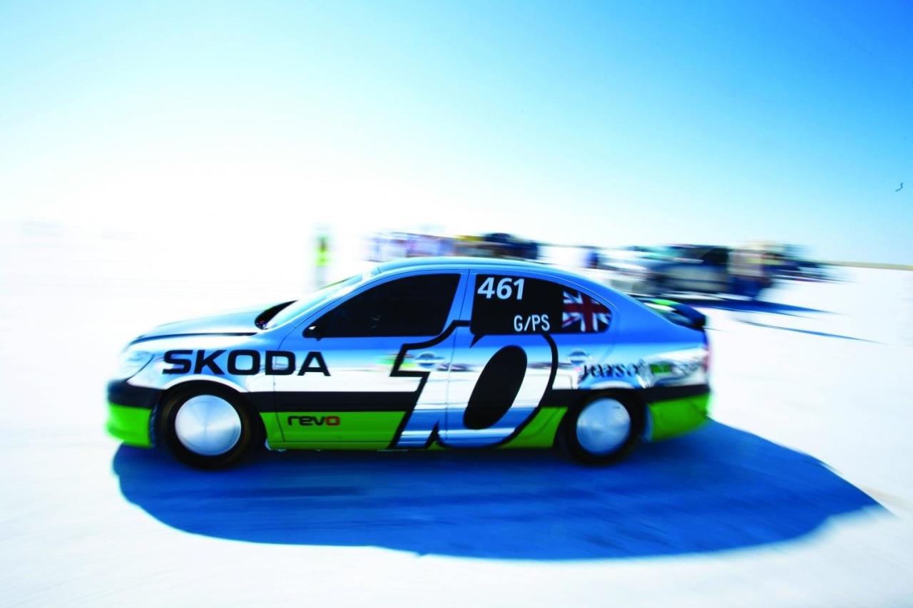 227.080mph: Škoda UK celebrates 15th anniversary of 'Salt Spec' Octavia vRS driving into the Land Sp