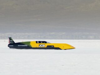 JCB Hydromax powers to 368.347mph on road to FIA record attempt