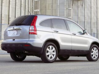 SUVs With Unkillable Engines: Models Known To Run For Over 300,000 Miles