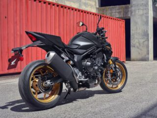 The Naked Bike That Feels Premium Without Premium Pricing