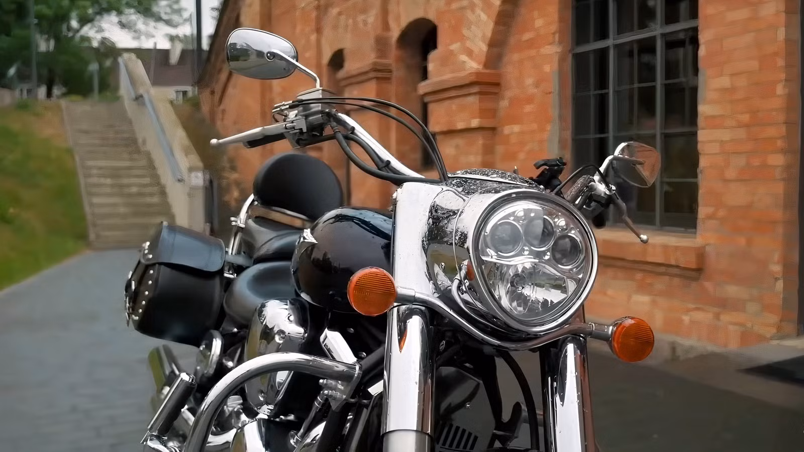 The Cruiser With Yamaha Reliability And Harley Character