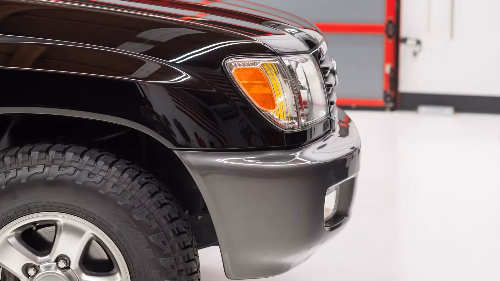The Last Analog V8 Land Cruiser The Collector Market Forgot To Hoard