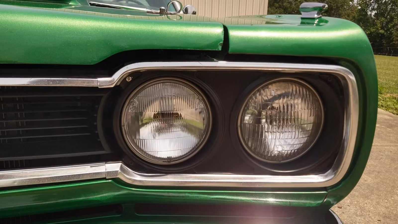 This $15K Plymouth Embarrasses Road Runner Owners Paying Six Figures