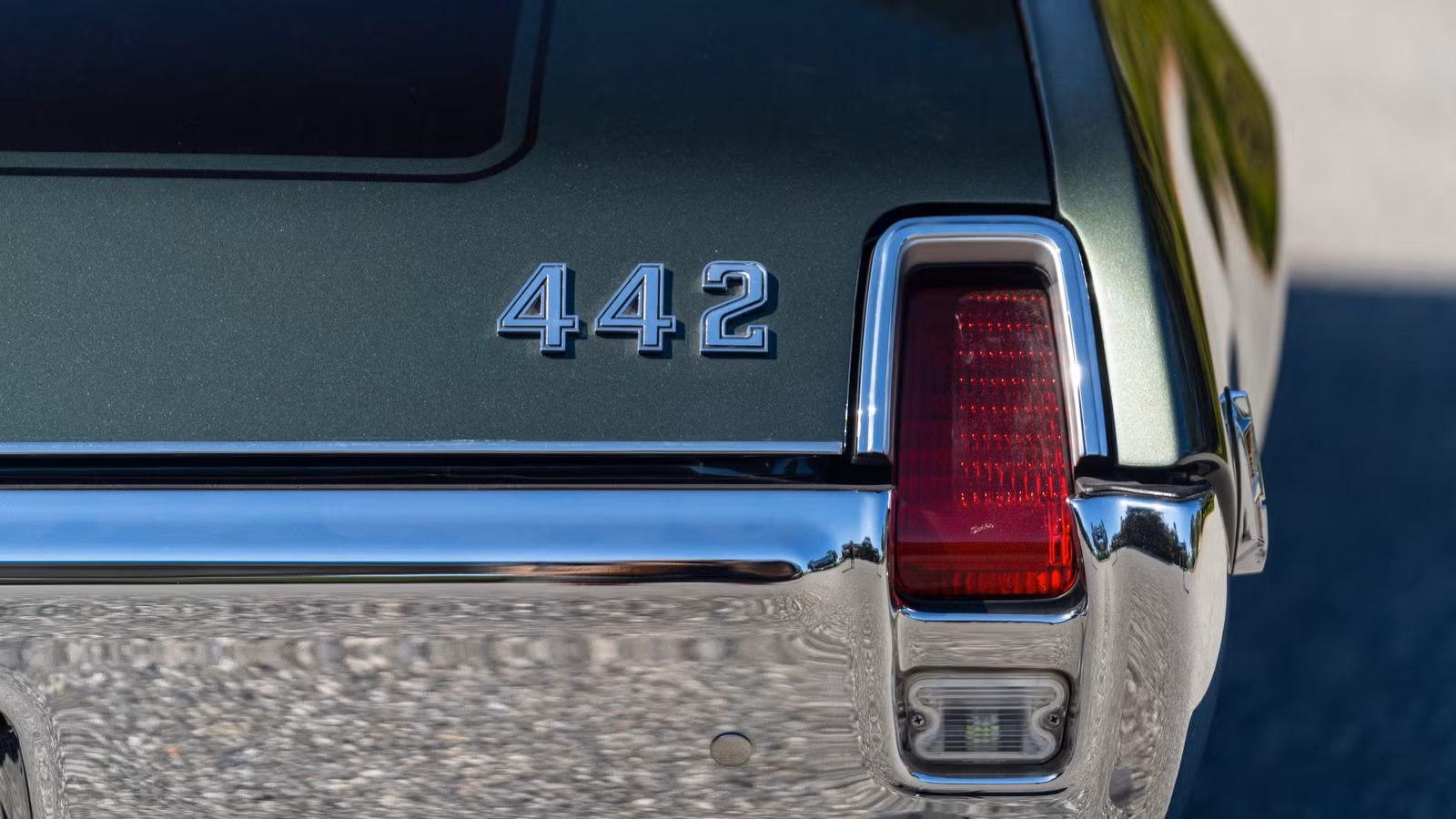 1969 Oldsmobile 442 W-32: The 297-Unit Automatic Secret