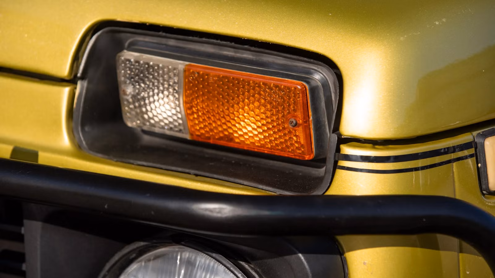The Soviet 4x4 That Beat The Jeep Cherokee XJ To The Unibody Coil-Sprung Formula By Seven Years