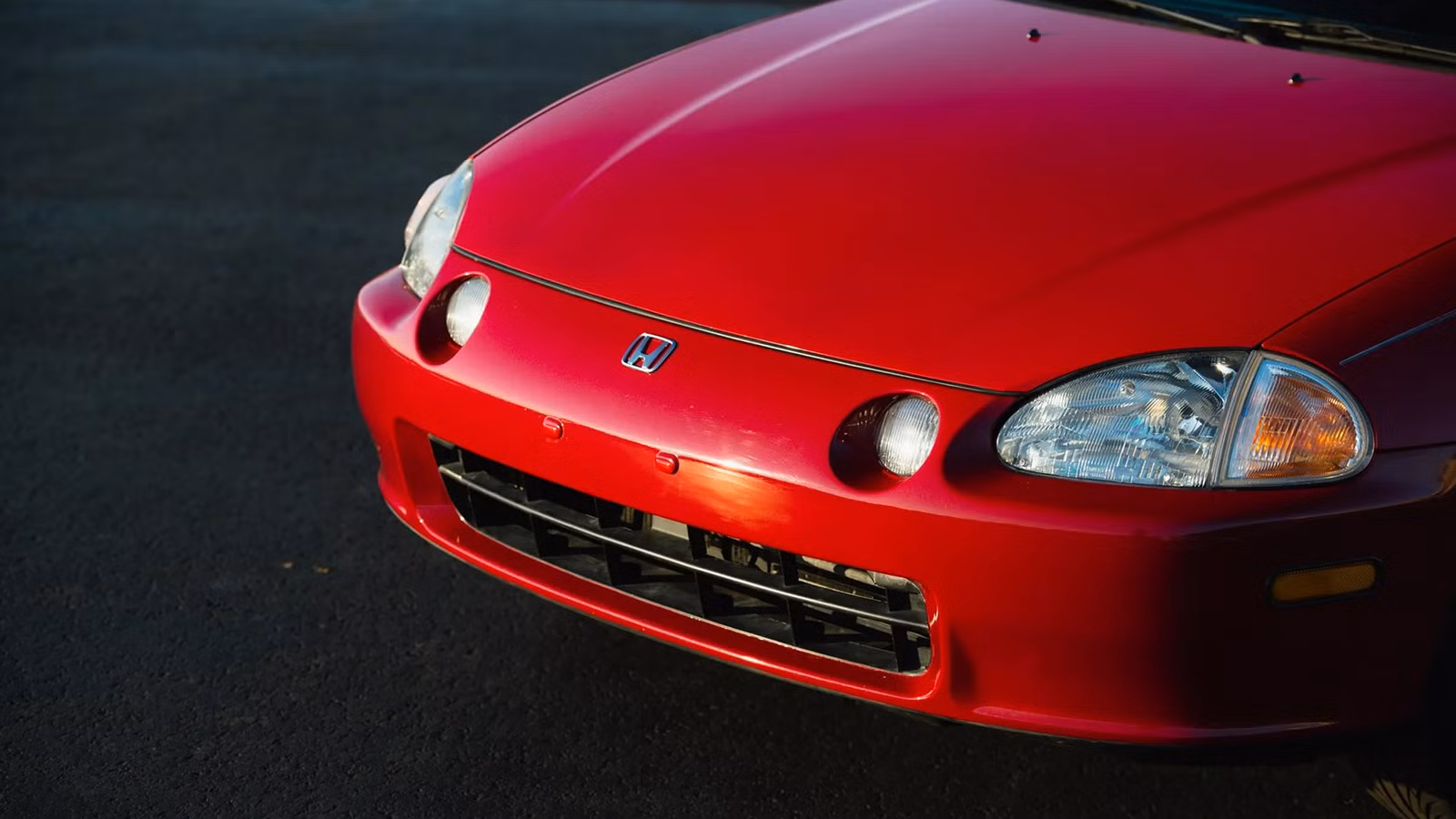 The 8,000-RPM ‘90s Honda Gen Z Is Sleeping On