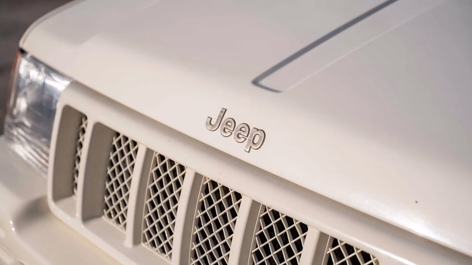 The 1990s Jeep That Claimed To Be The Fastest SUV In The World