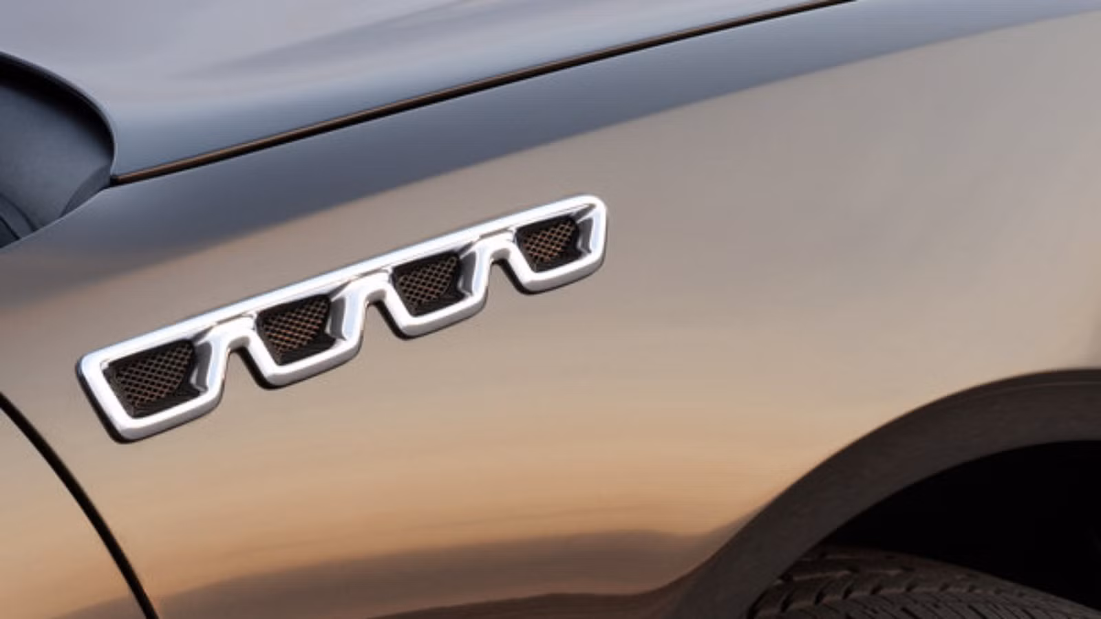 The 300-HP V8 Buick Sleeper Buried Under Chrome And Portholes