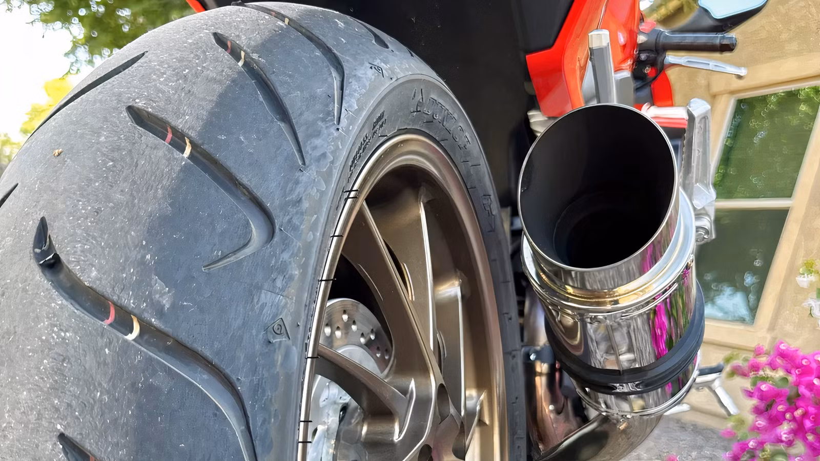 This Forgotten Honda V4 Sounds Better Than Most Modern Superbikes