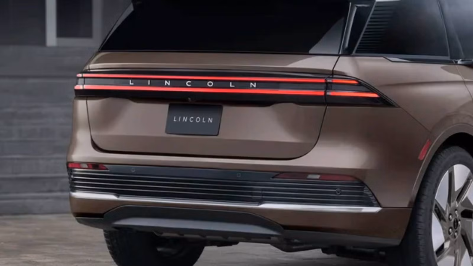The New Nautilus Has One Of The Wildest Dashboards In Any American SUV
