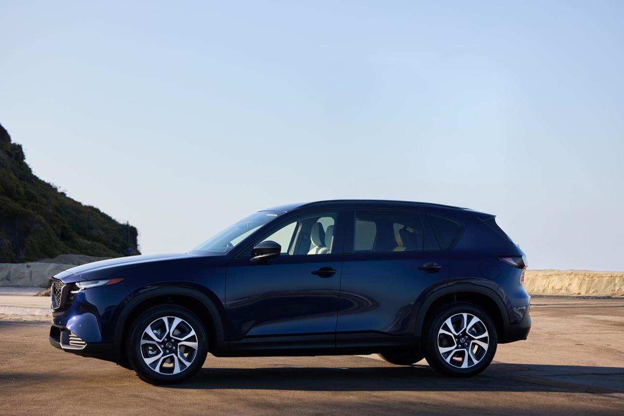 Mazda Partners with AAA and HAAS Alert to Extend RealTime Safety Beyond the Vehicle