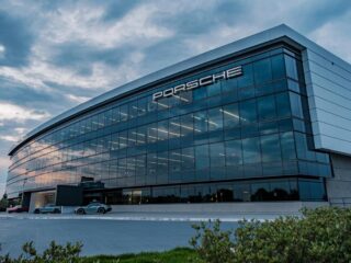 Porsche Financial Services, Inc. Closes Inaugural $911 Million SECRegistered Prime Auto ABS Transact