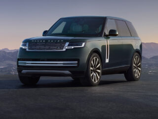 Range Rover goes electric: £154k, 372 miles of range and 2885kg