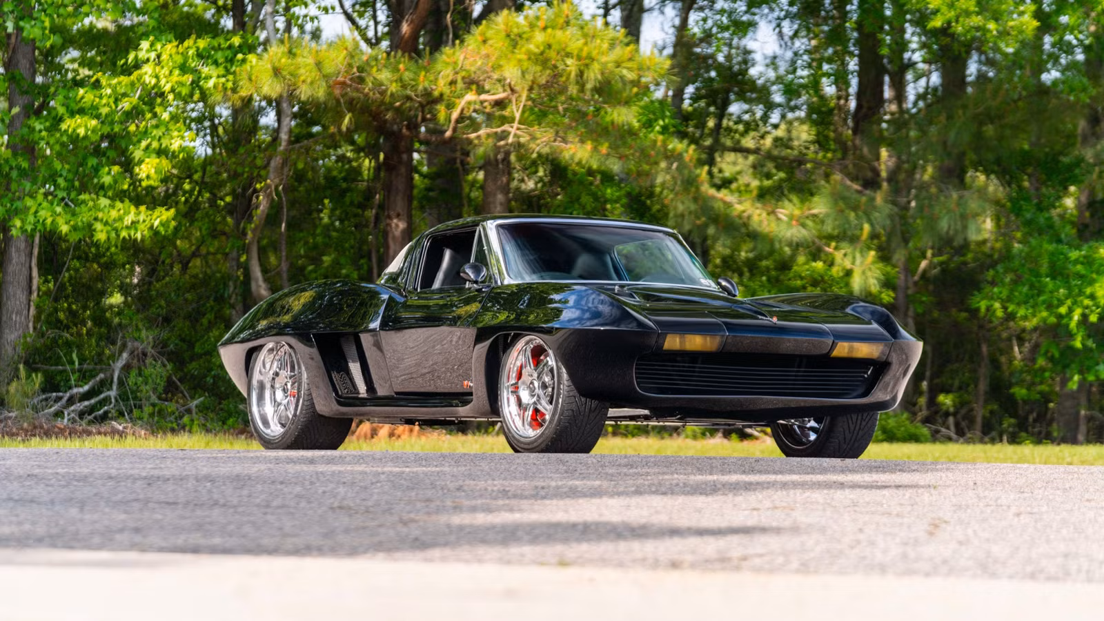 Twin-Turbo Mid-Engine C2 Corvette Built in 2007 Sells for $65,500 on BaT