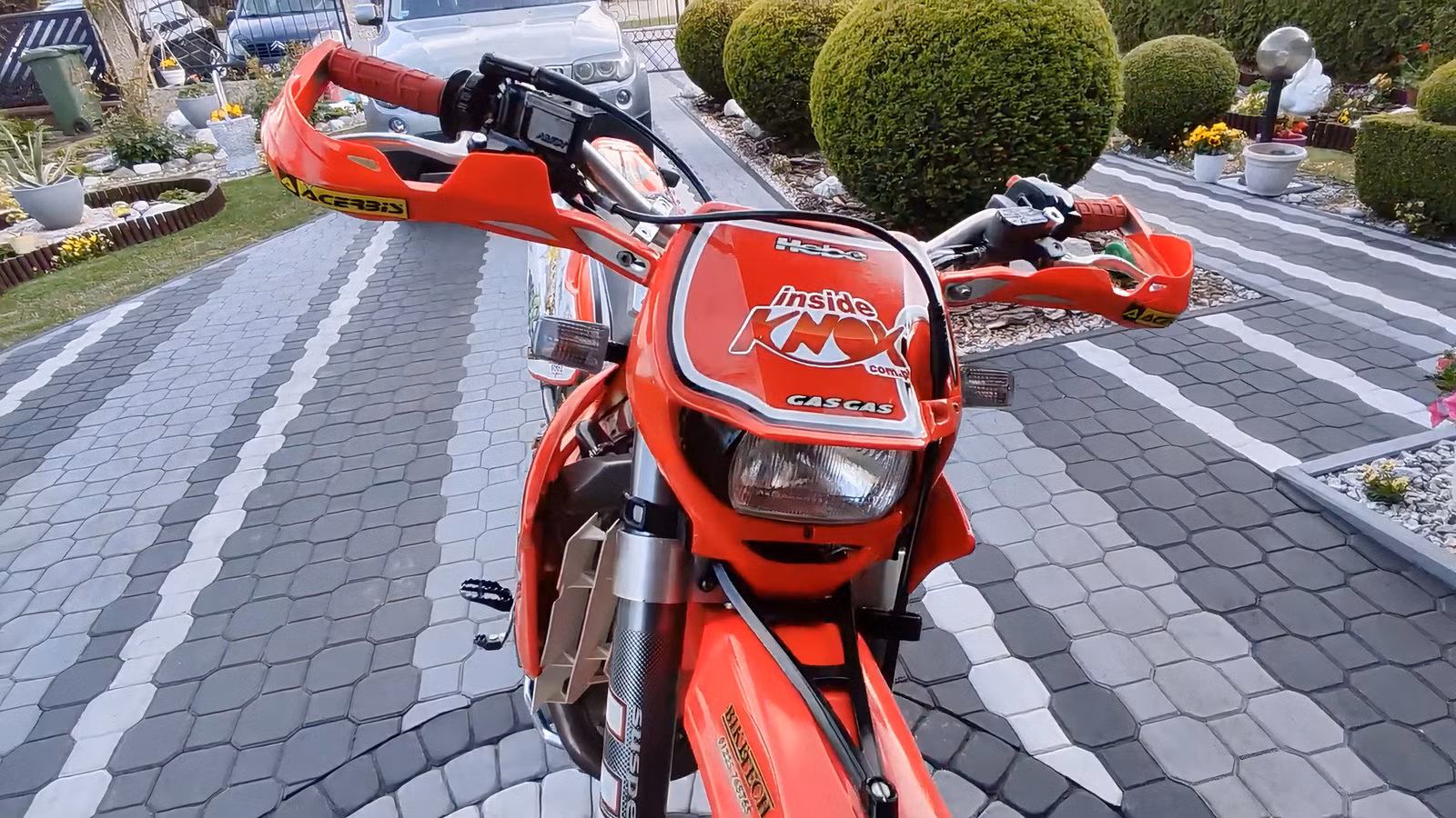 GasGas EC 400 FSE: The First Successful EFI Enduro Bike