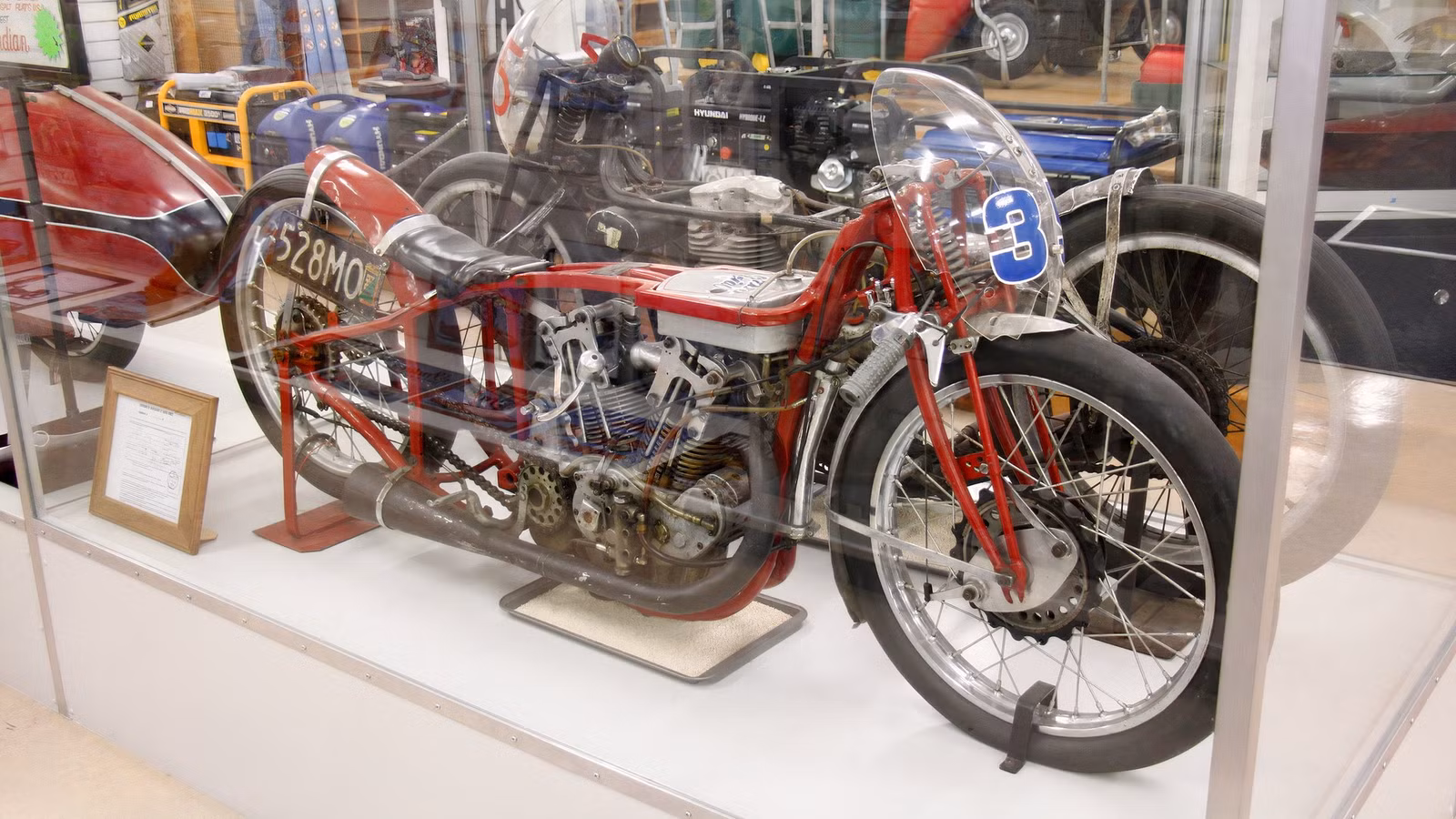 Pistons Cast From Gas Pipe Took Burt Munro's Indian To 190.07 MPH One-Way