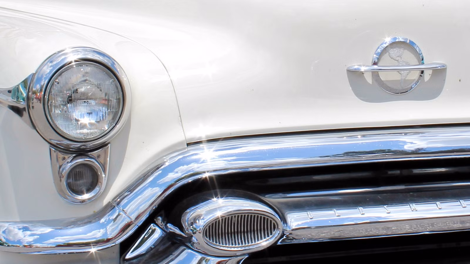 Why Nobody Talks About the Oldsmobile That Embarrassed the First Corvette