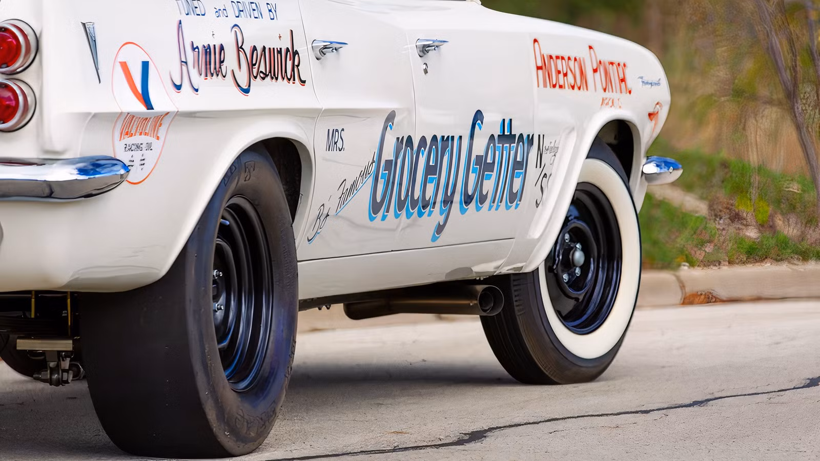 Pontiac Built Six Special 405-HP Station Wagons In 1963