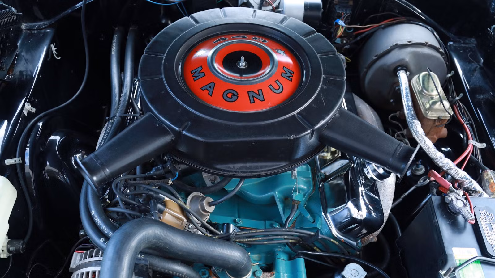 You Can Still Snatch This '60s Big Block Mopar For Dirt Cheap