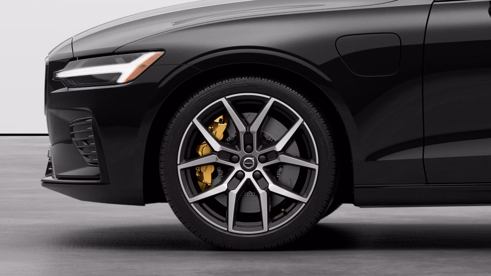 Volvo Discontinued The Last Affordable Sleeper Wagon That Made The Audi RS6 Look Overpriced