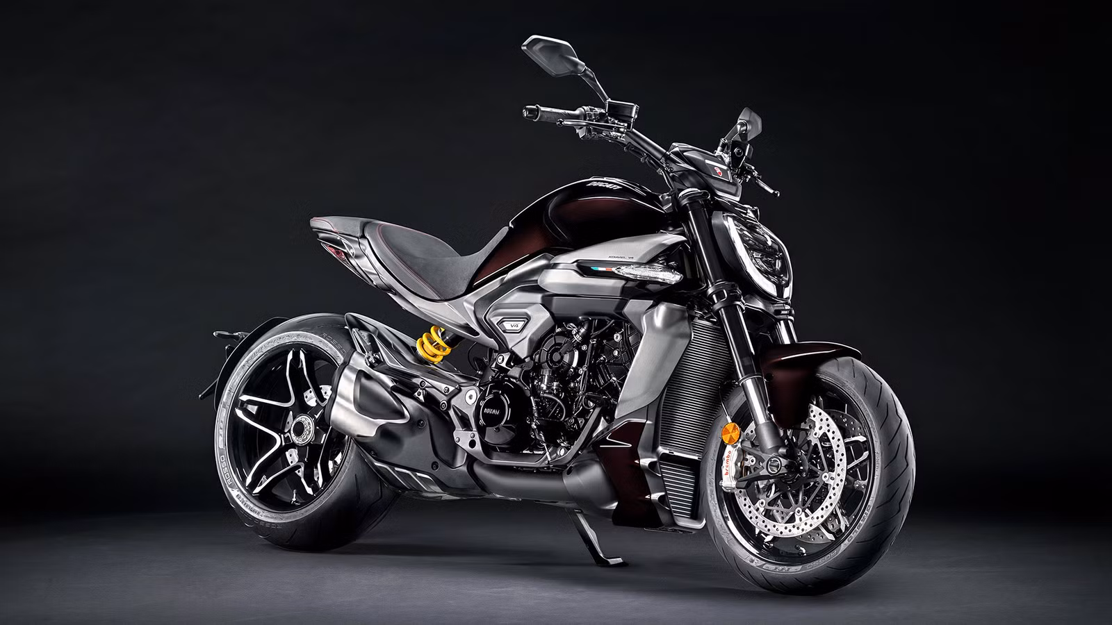 The Motorcycle That Proves A Cruiser Doesn't Have To Be Slow