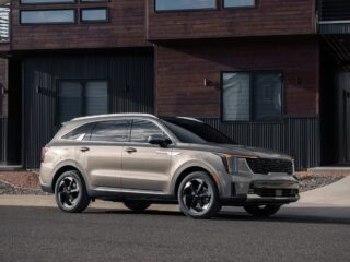 With The Cheap Sorento PHEV Gone, Does Kia's Plug-In Hybrid Three-Row Still Make Sense?
