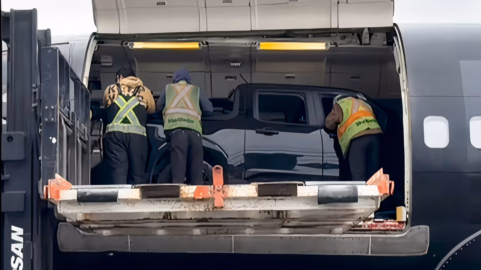 Why The Ford Maverick Is The Only Truck Small Enough To Smuggle Into A Boeing 737's Belly